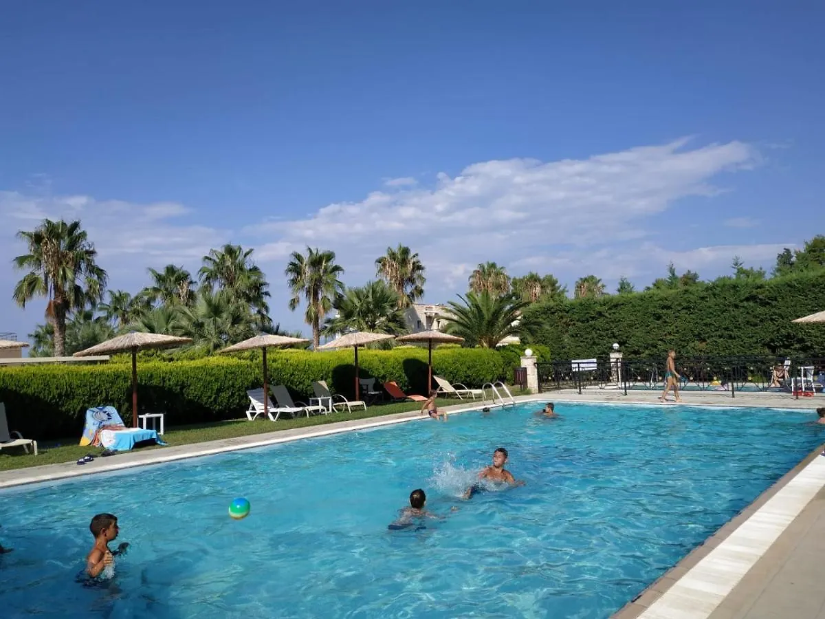 Golden Residence Family Resort Pefkochori Apartment