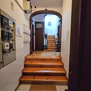 https://vila-queirs-cozysweet.hotels-lisbon-portugal.com