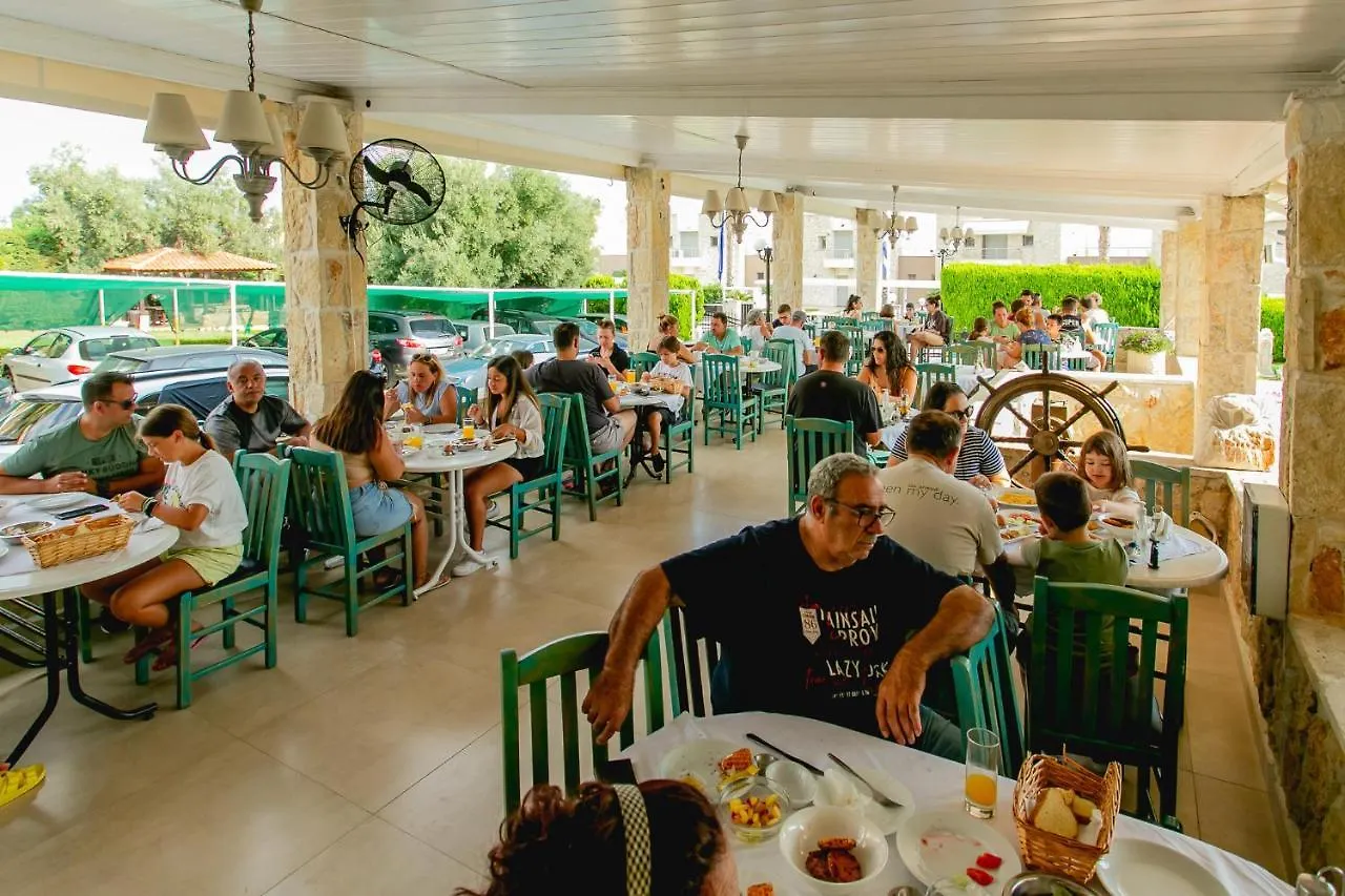 Apartment Golden Residence Family Resort Pefkochori